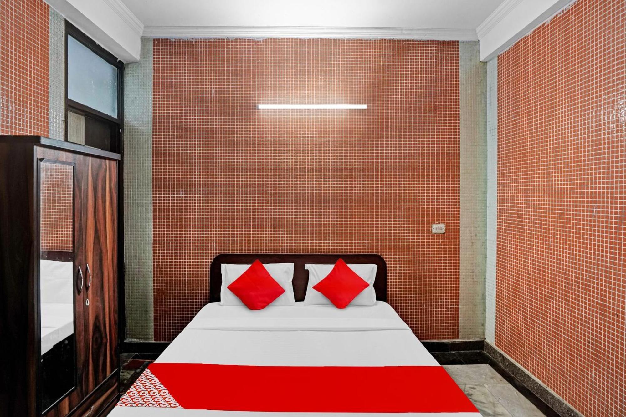 Hotel O Park View Noida Zewnętrze zdjęcie