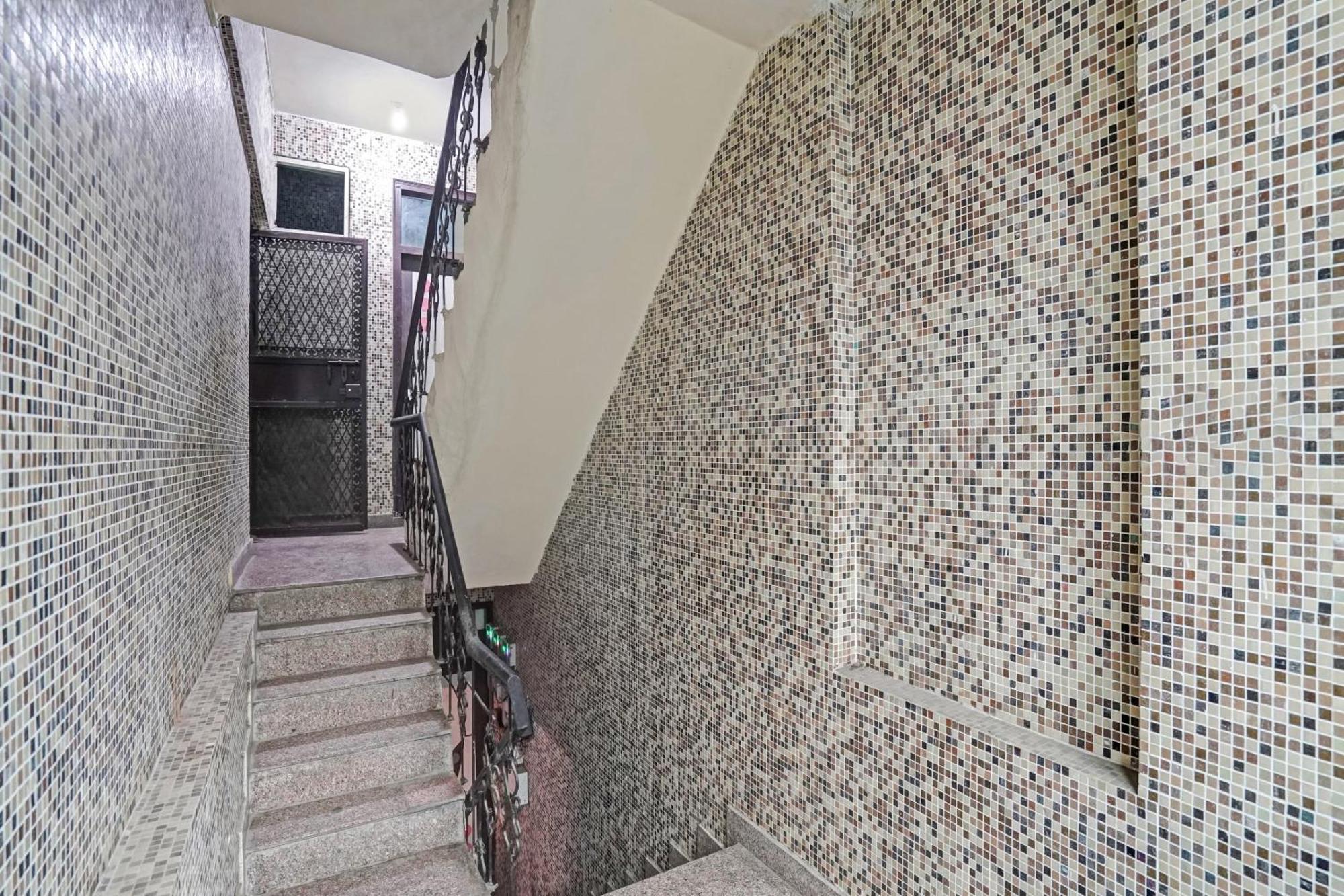 Hotel O Park View Noida Zewnętrze zdjęcie