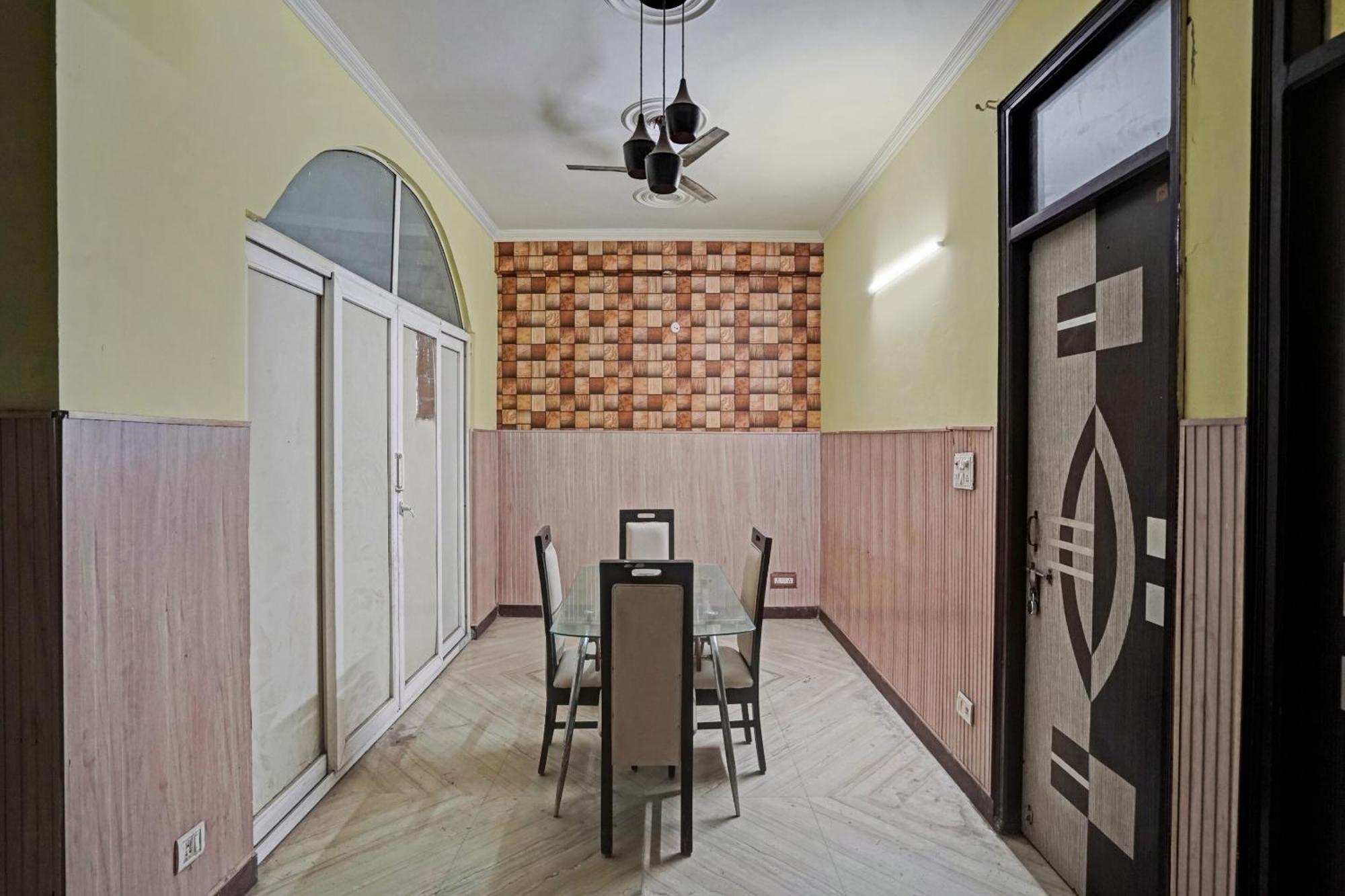 Hotel O Park View Noida Zewnętrze zdjęcie